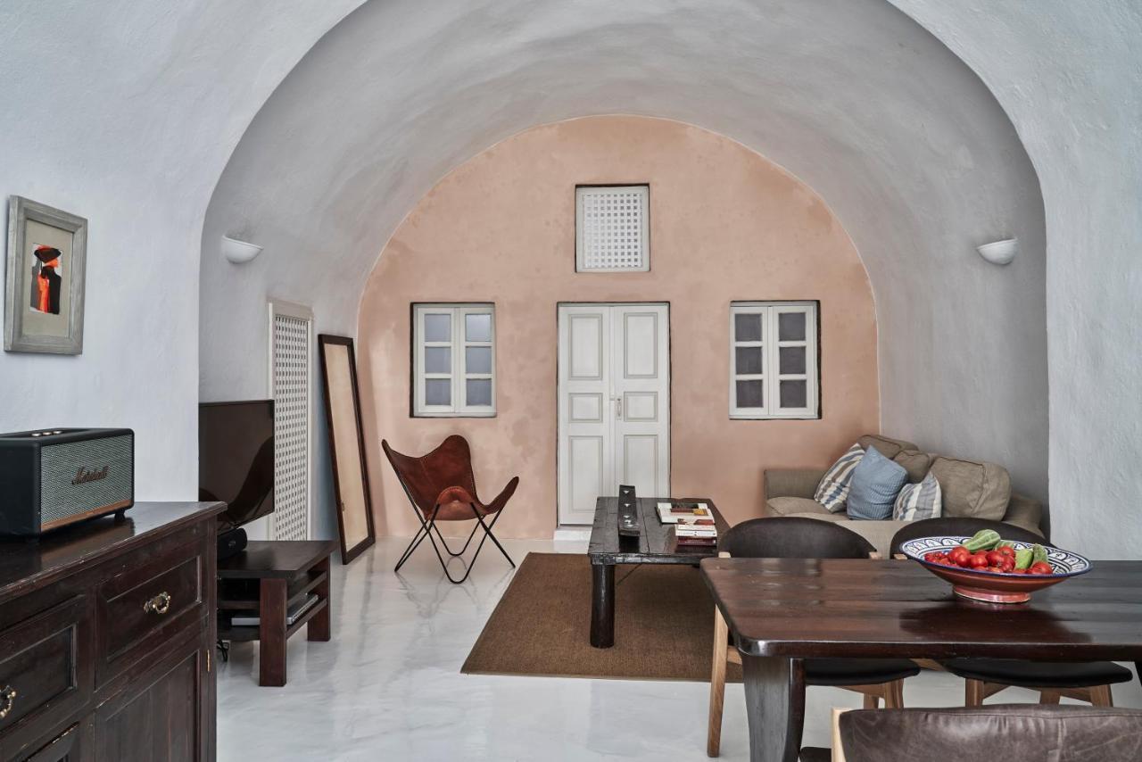 2 bedroom charming villa with outdoors jacuzzi Megalochori  Buitenkant foto