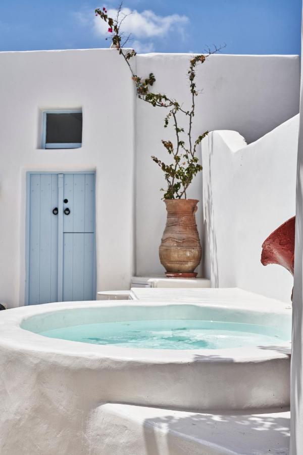 2 bedroom charming villa with outdoors jacuzzi Megalochori  Buitenkant foto